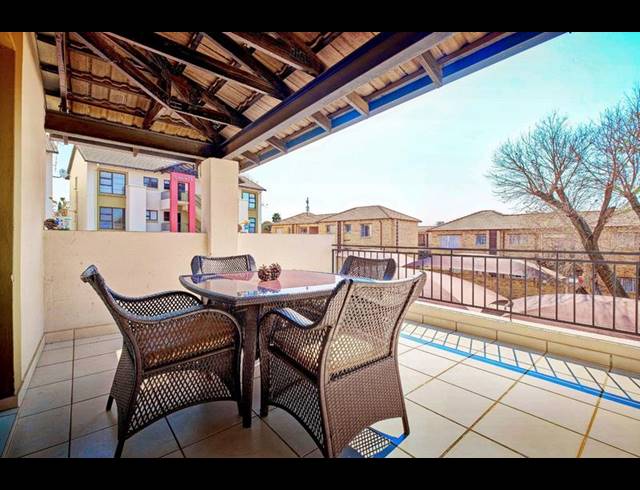 2 BEDROOM APARTMENT FOR SALE IN NOORDWYK